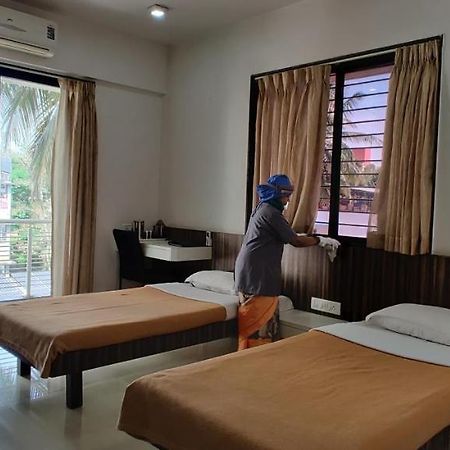 Aashiyana Inn Nashik Bagian luar foto